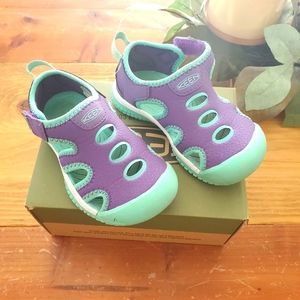 KEEN Stingray toddler sandals sz 9